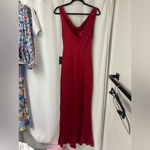 NWT Norma Kamali Deep Drape Neck Gown in Tiger Red - Picture 12 of 14